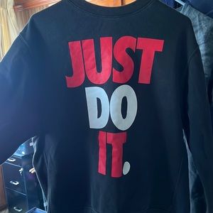 Nike Crewneck, size medium. True to size!